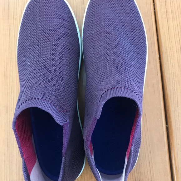 Rothys Chelsea boot in Berry Lattice Stitch size 12 - Picture 3 of 6